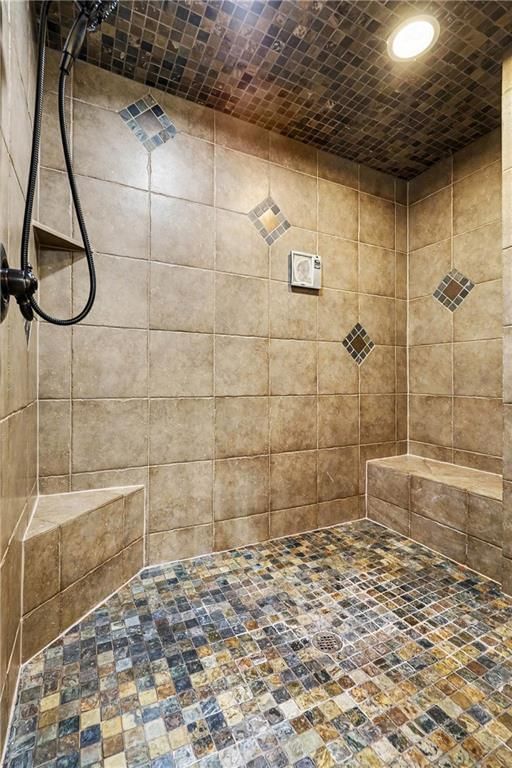 10515 N Michigan Avenue — photo 18