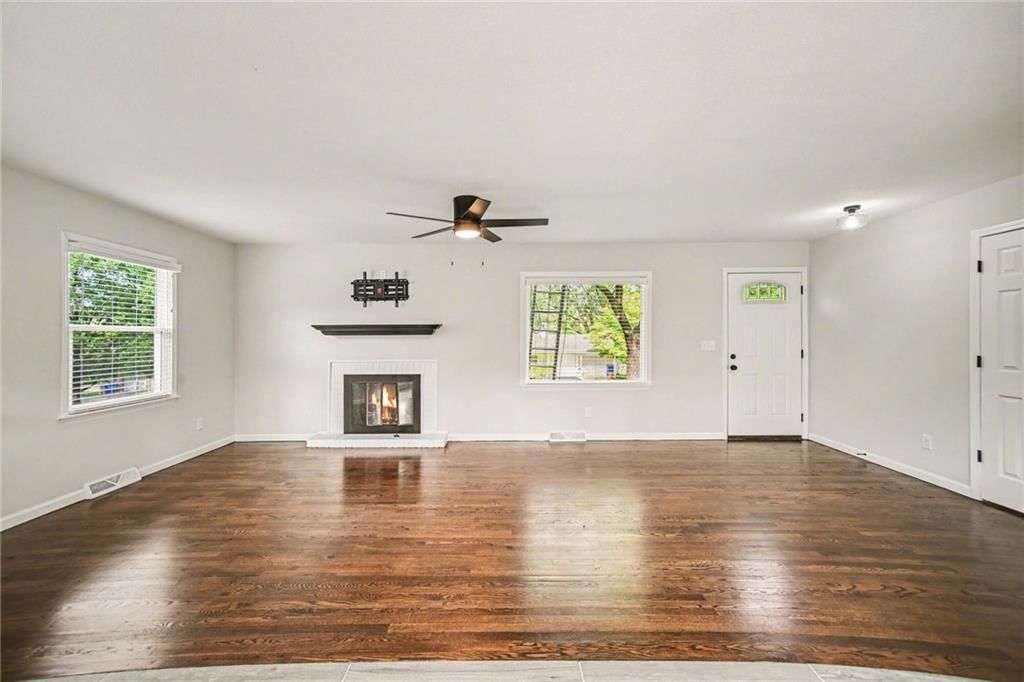 9237 Mackey Street — photo 5