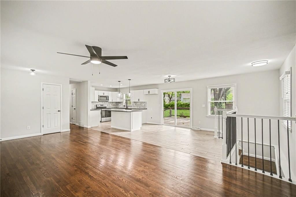 9237 Mackey Street — photo 9