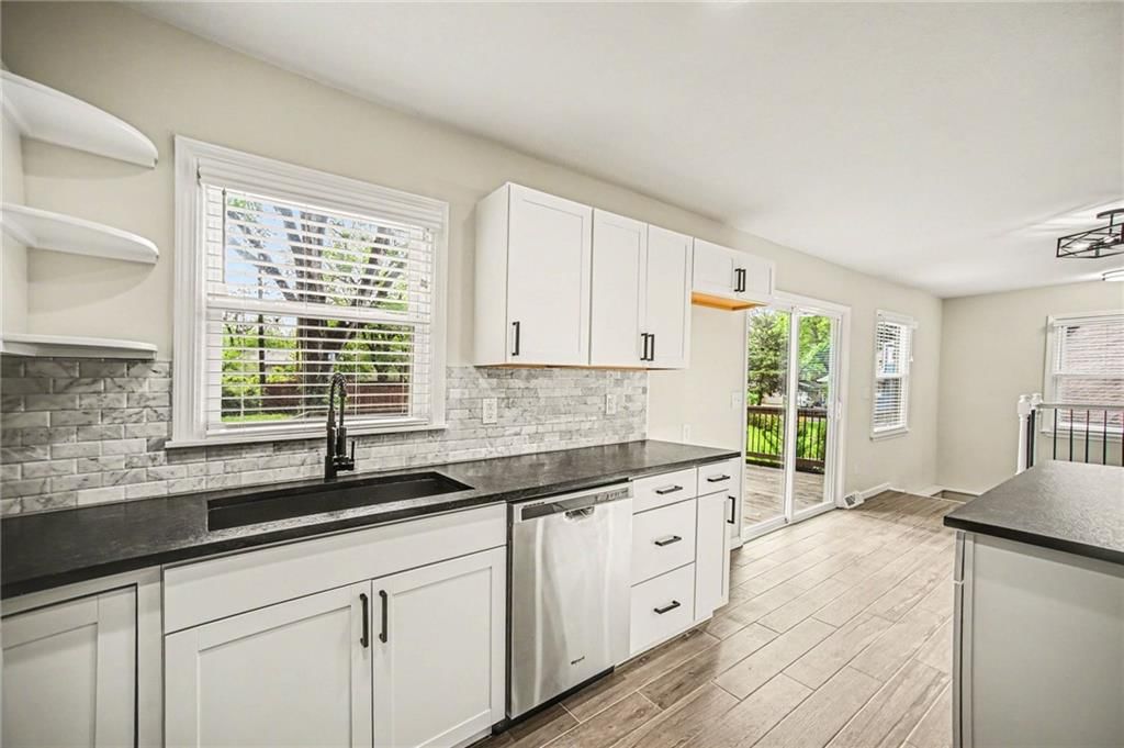 9237 Mackey Street — photo 10