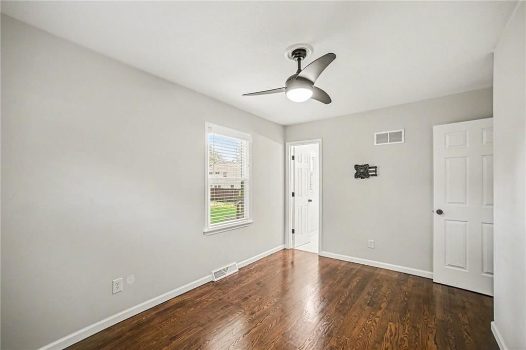 9237 Mackey Street — photo 15