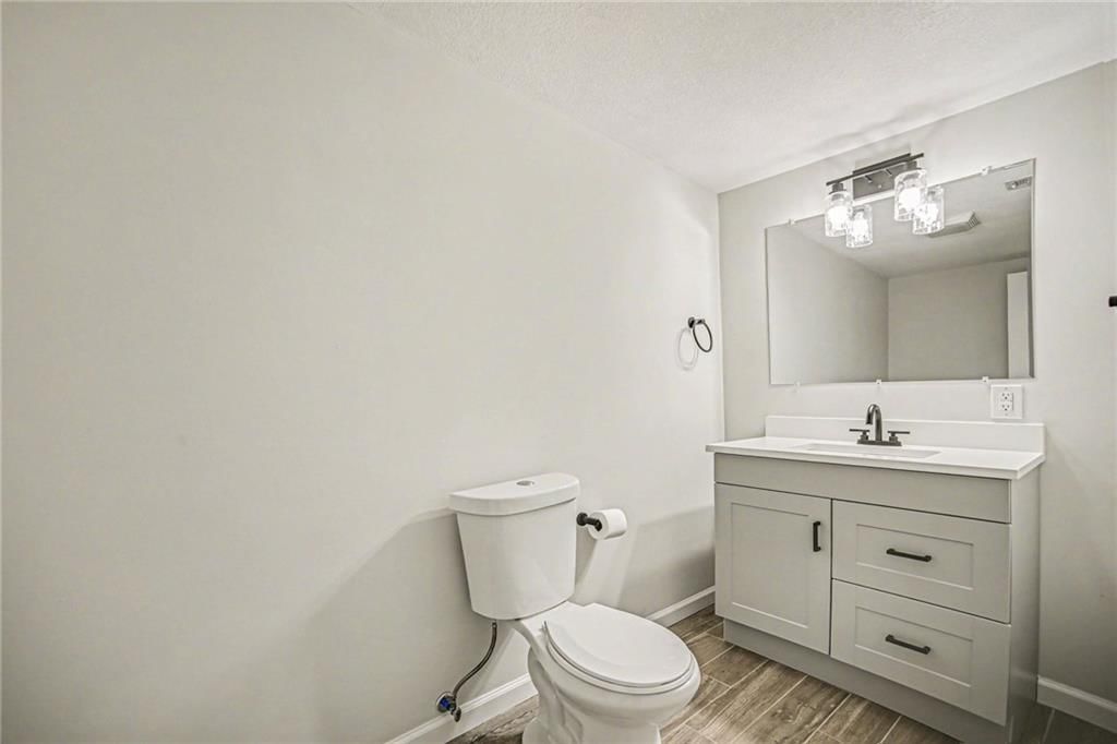 9237 Mackey Street — photo 23