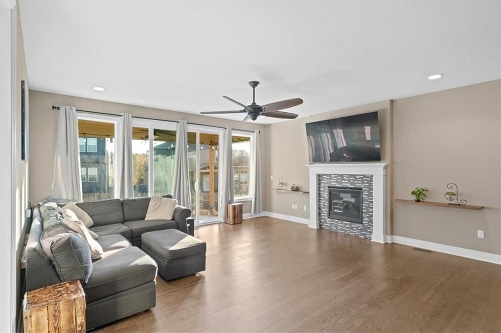 25179 W 142nd Street — photo 8