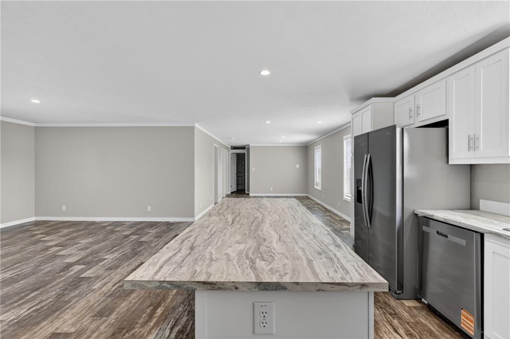 1704 S Wood Street — photo 11