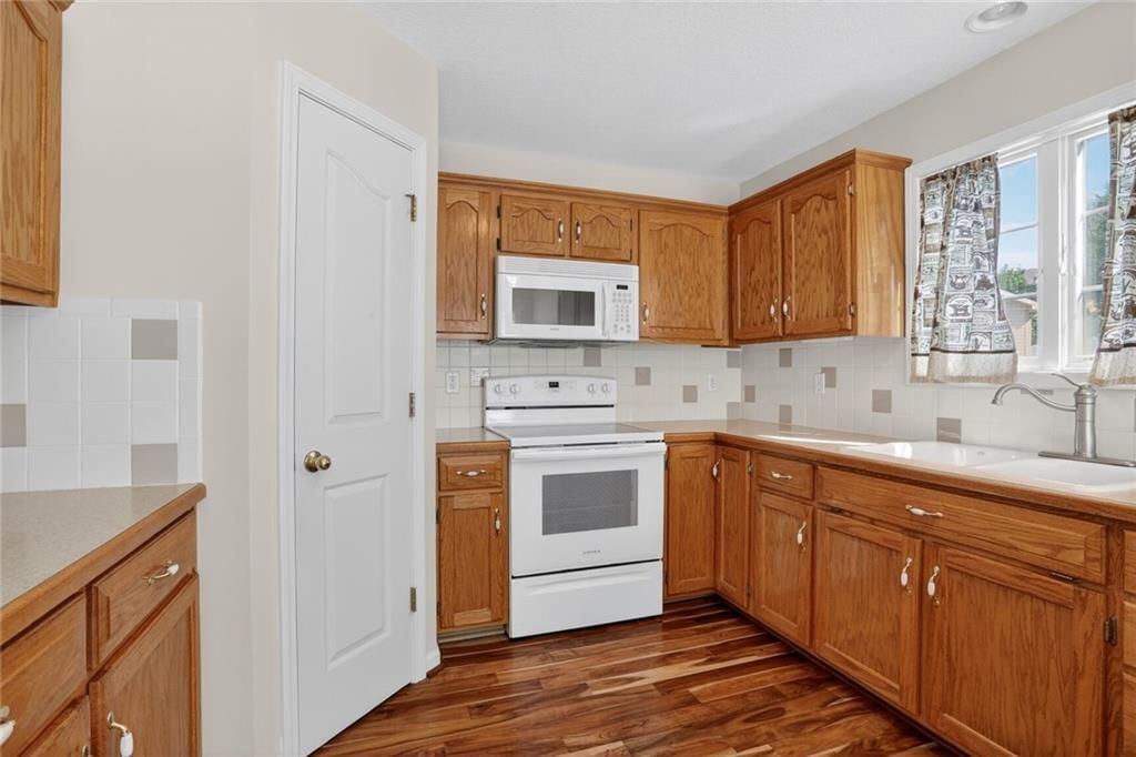 634 Hillcrest Circle — photo 4