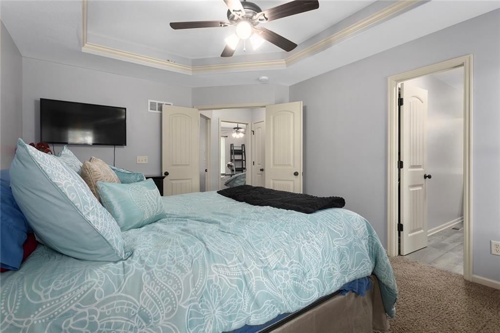 1004 Sloan Circle — photo 11