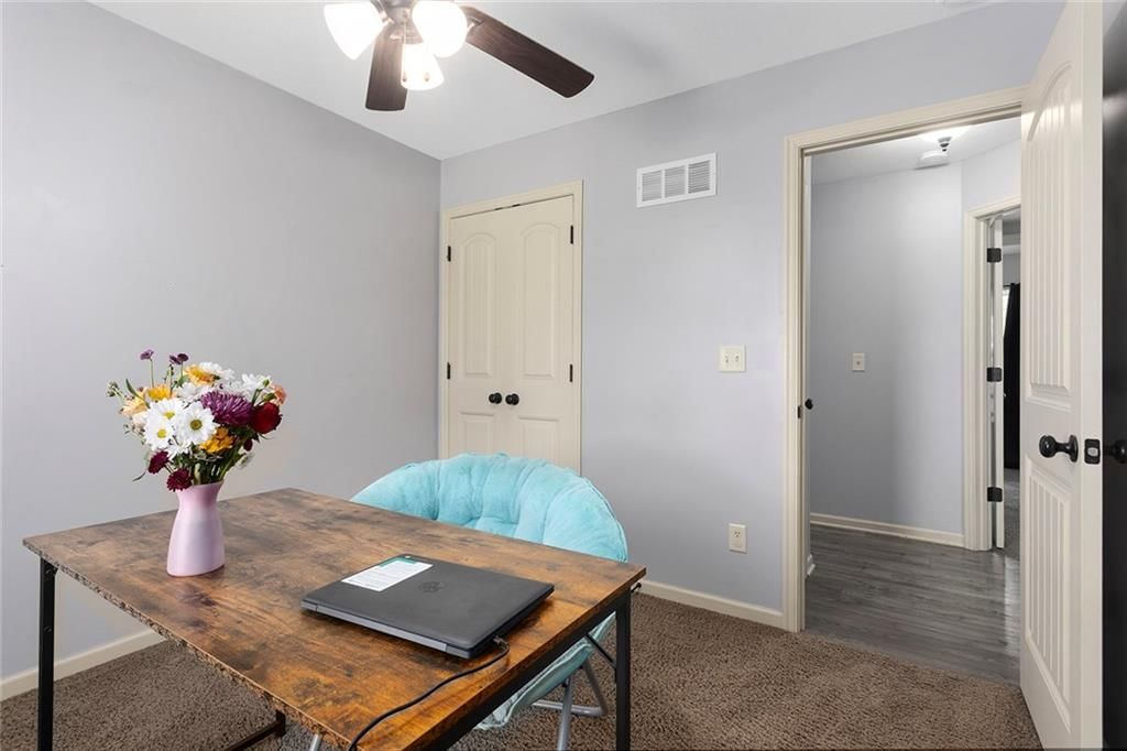 1004 Sloan Circle — photo 18
