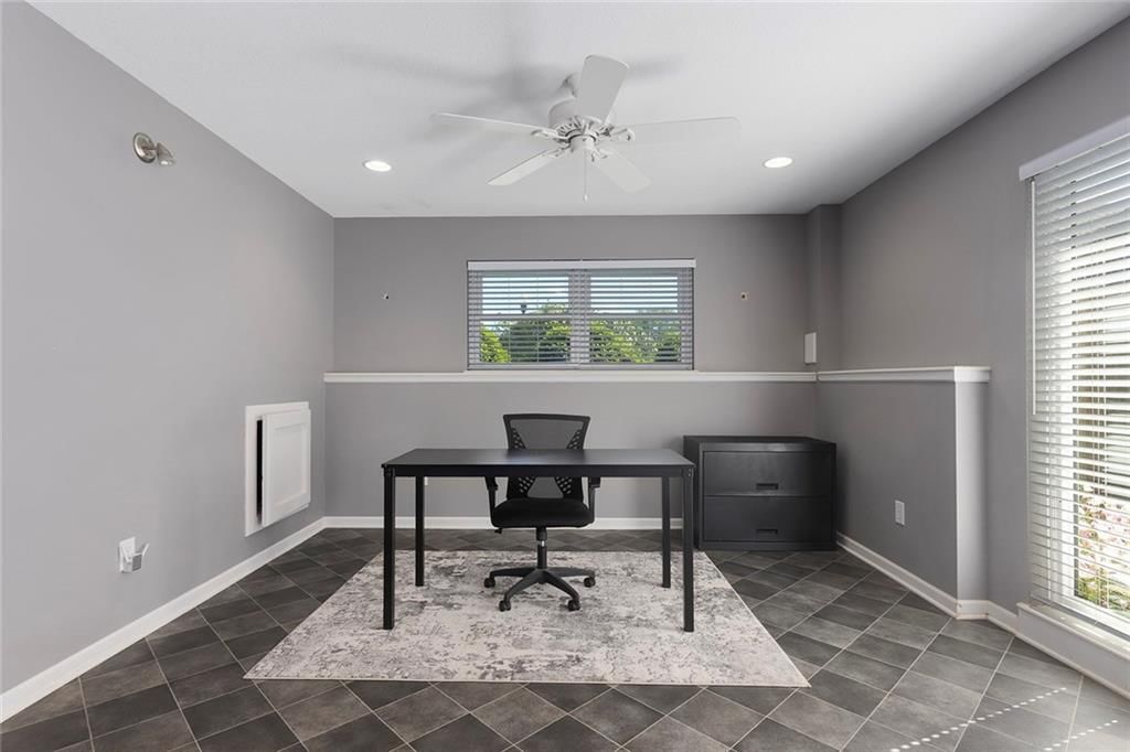 1004 Sloan Circle — photo 20