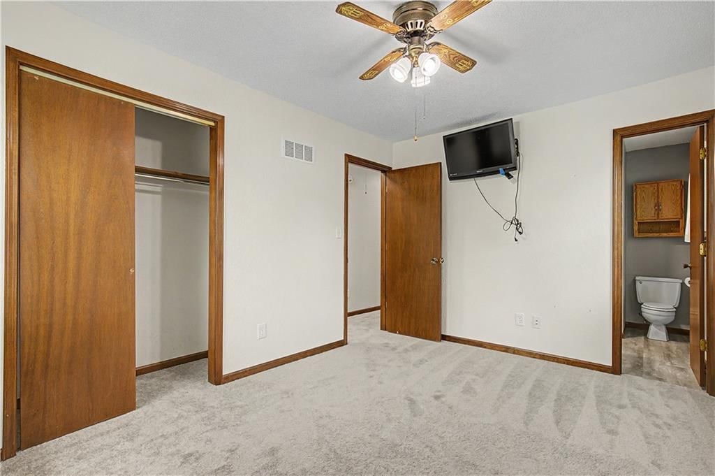 1100 NE 8th Street — photo 13