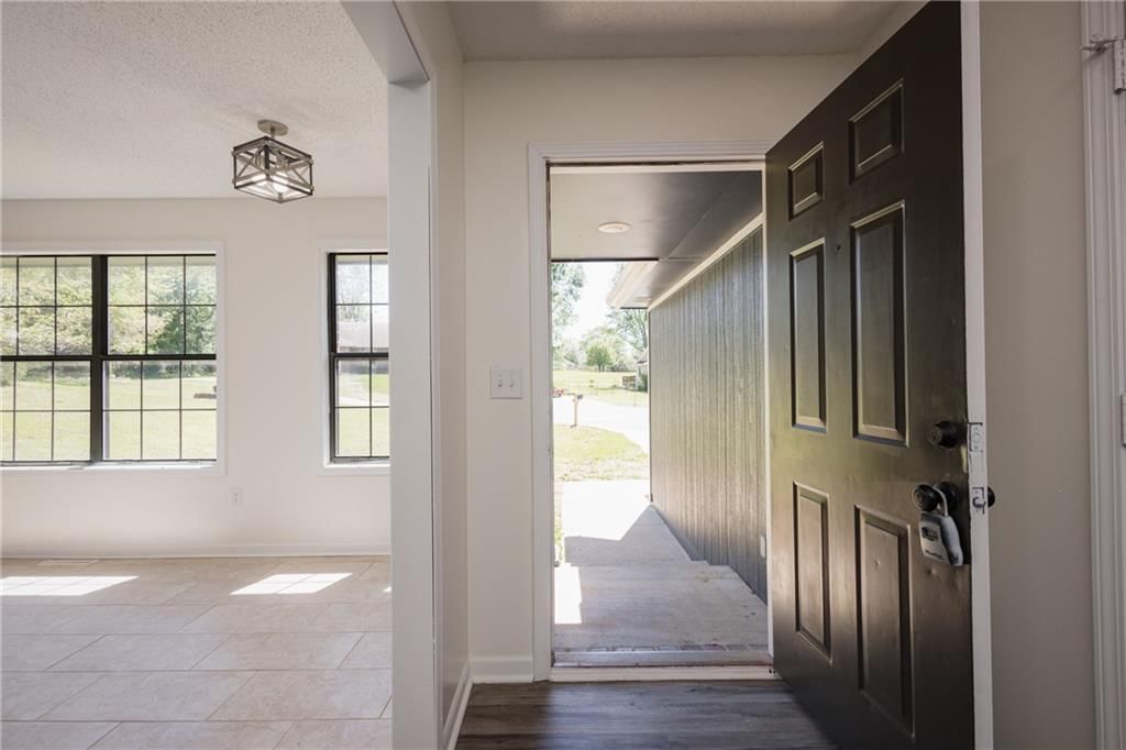 505 Mallory Court — photo 4