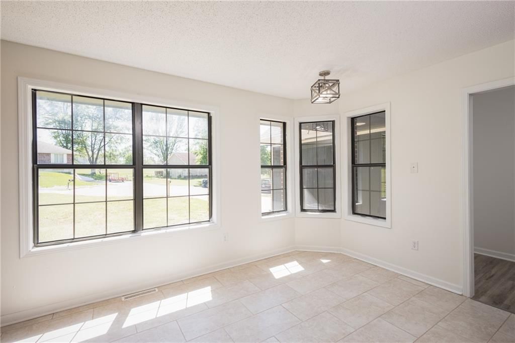 505 Mallory Court — photo 6