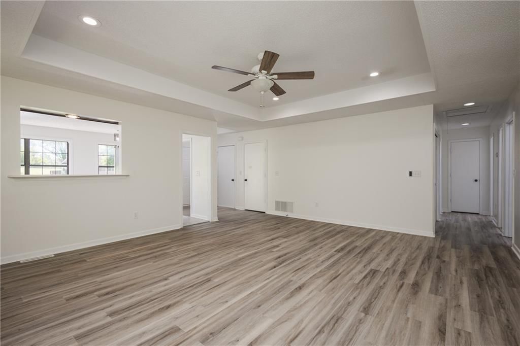505 Mallory Court — photo 12