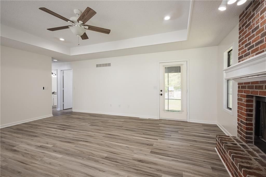 505 Mallory Court — photo 13