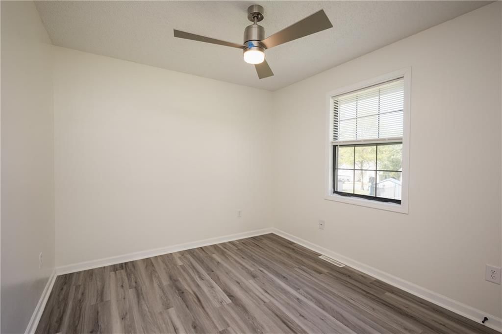 505 Mallory Court — photo 19