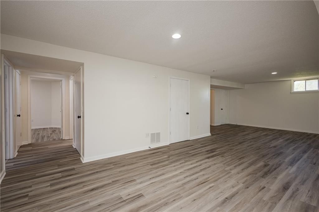 505 Mallory Court — photo 28