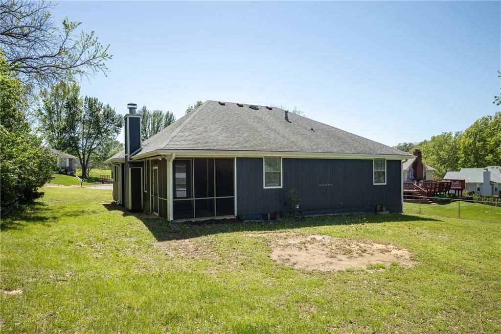 505 Mallory Court — photo 33