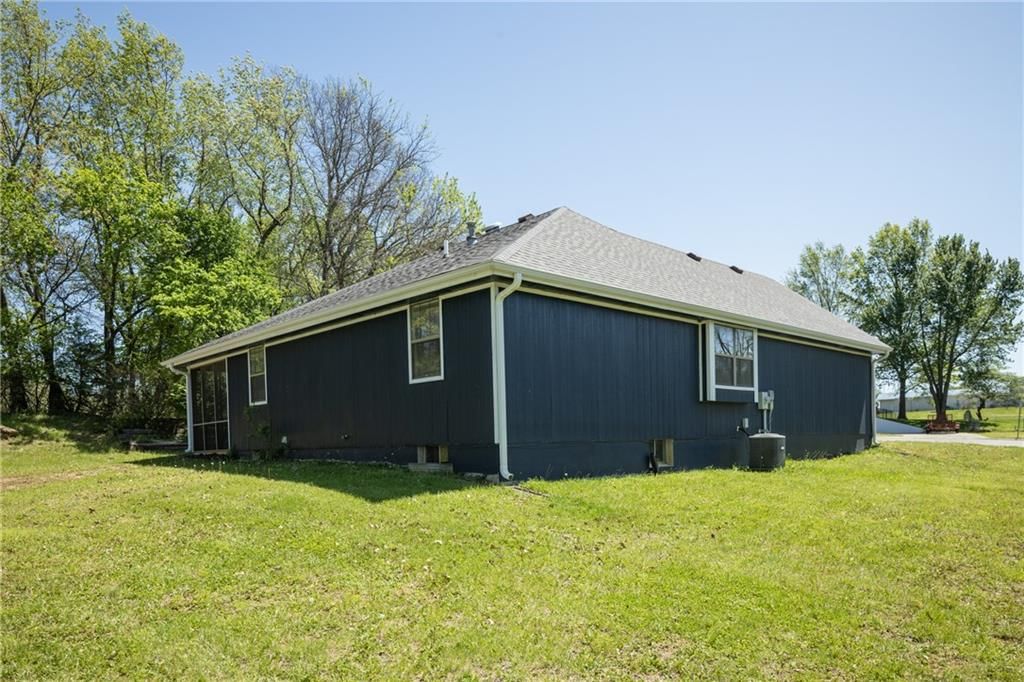 505 Mallory Court — photo 34