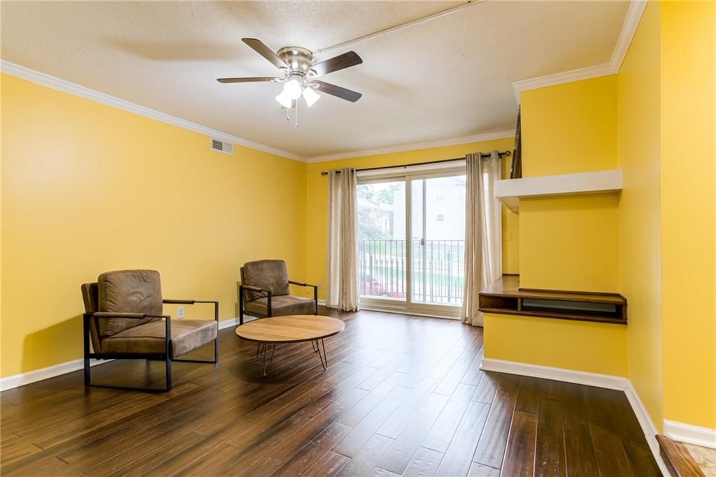 3602 Gillham Road — photo 9