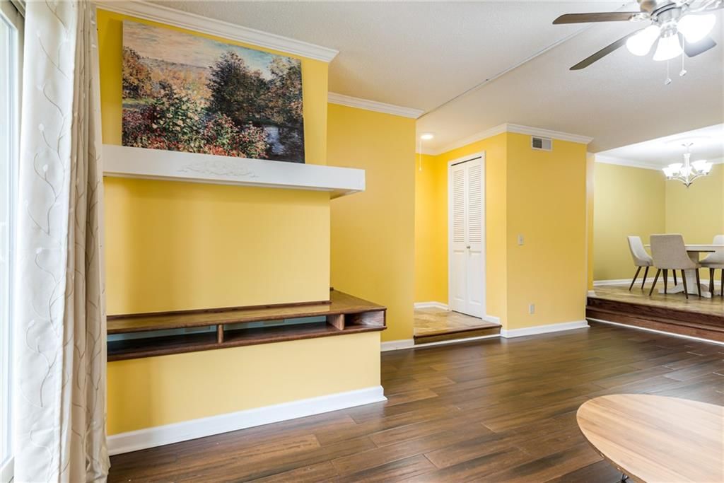 3602 Gillham Road — photo 10