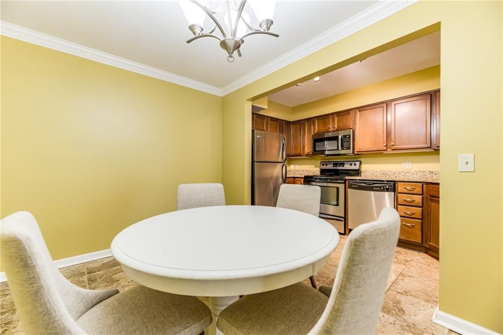 3602 Gillham Road — photo 14