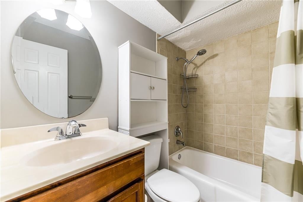 3602 Gillham Road — photo 15