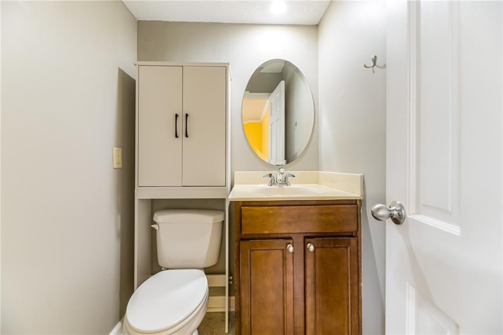 3602 Gillham Road — photo 21