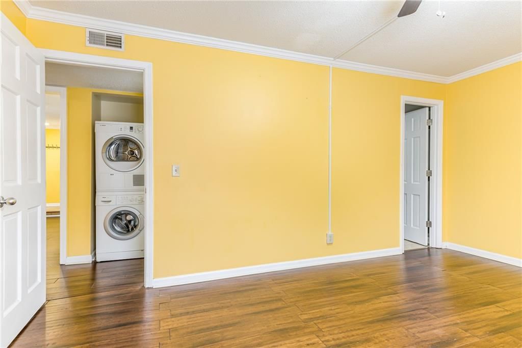 3602 Gillham Road — photo 23
