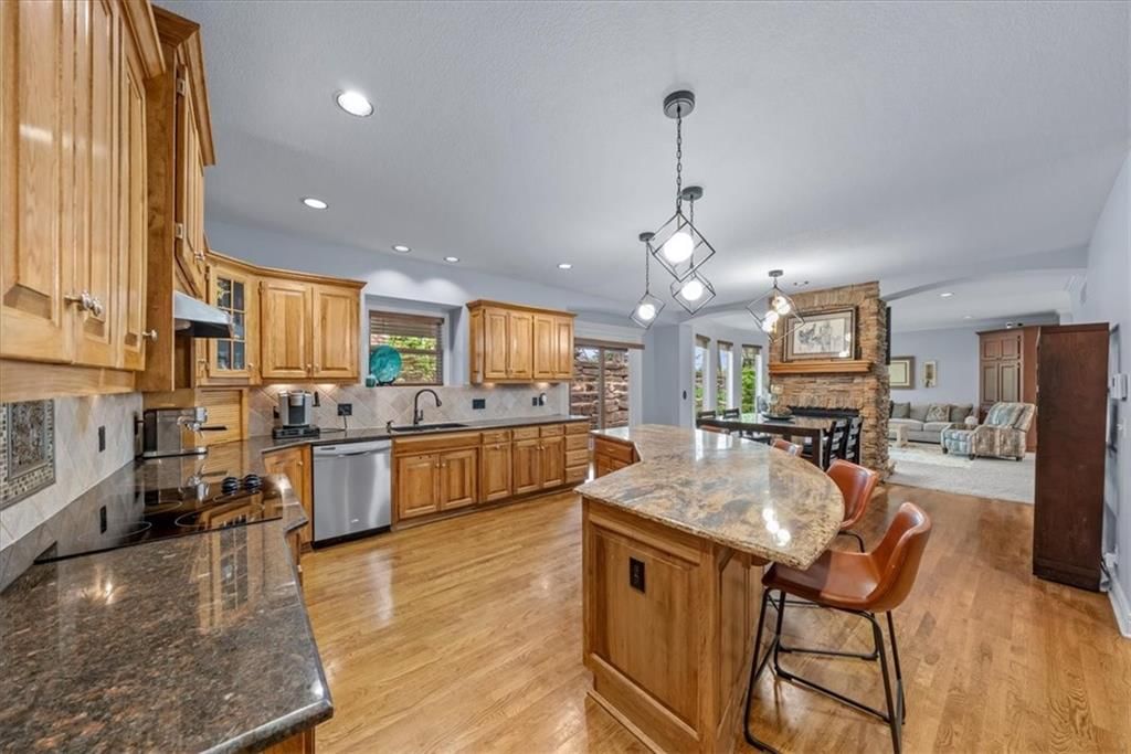 15025 W 128th Street — photo 13