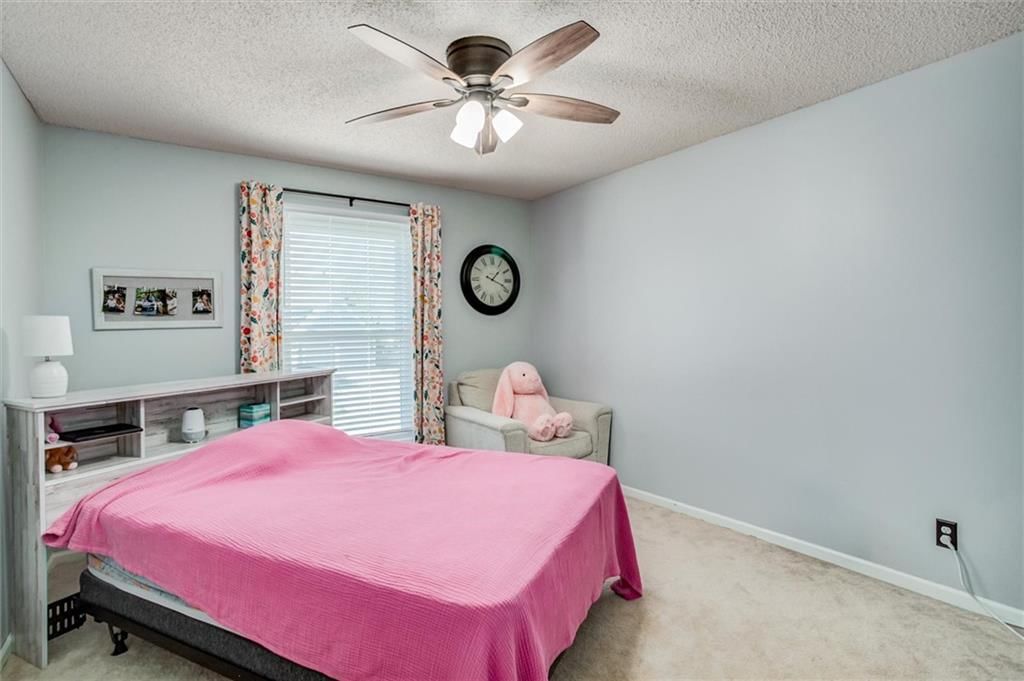 828 S Valley Drive — photo 13