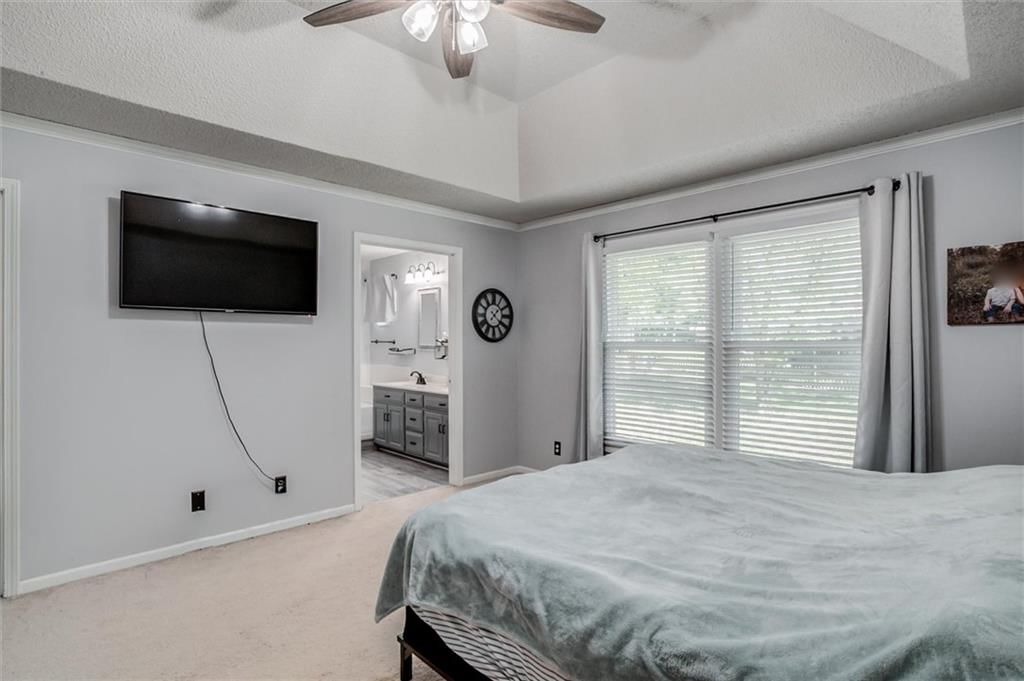 828 S Valley Drive — photo 19