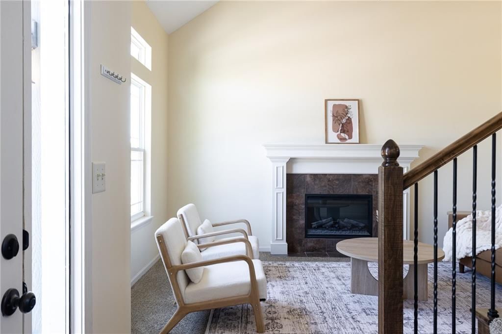 817 W Rader Street — photo 11