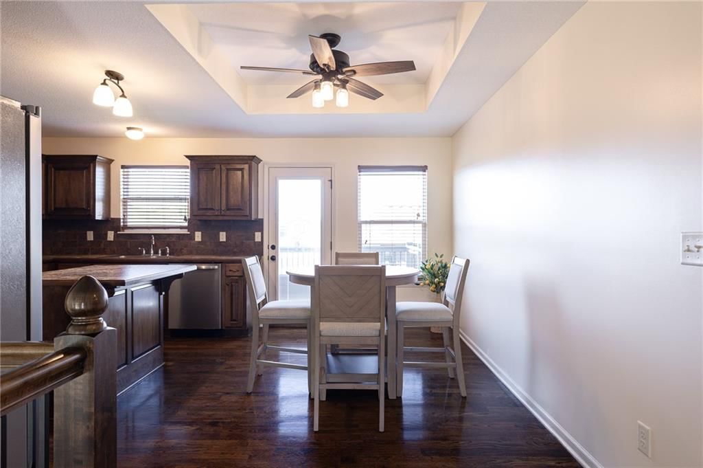 817 W Rader Street — photo 17