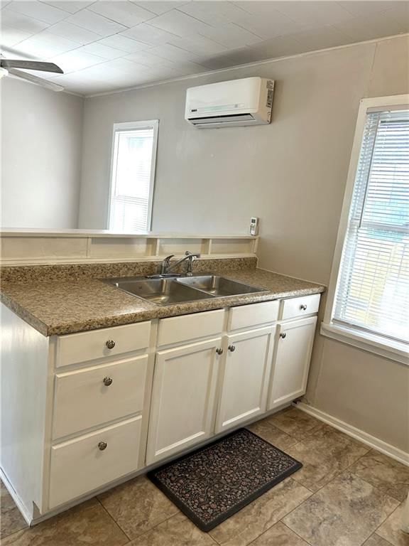 403 E Ashland Street — photo 7