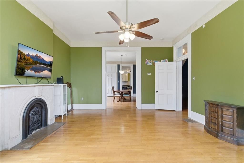 Photo 18 of 42 - 516 Osage Street, Leavenworth, KS 66048