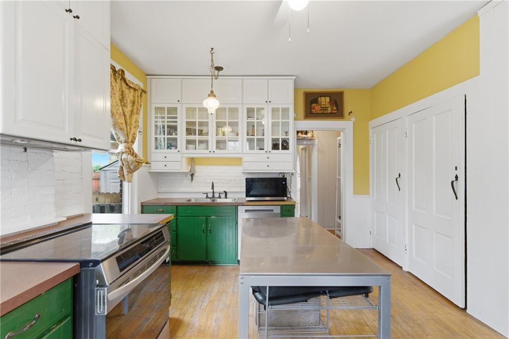 Photo 25 of 42 - 516 Osage Street, Leavenworth, KS 66048