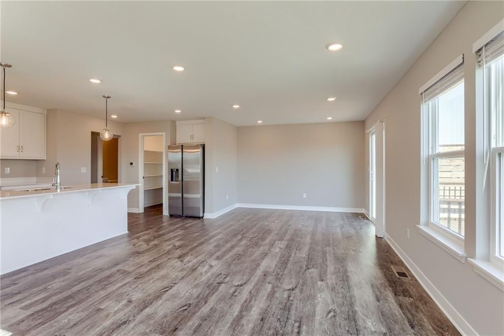 3717 SW Knoxville Court — photo 5