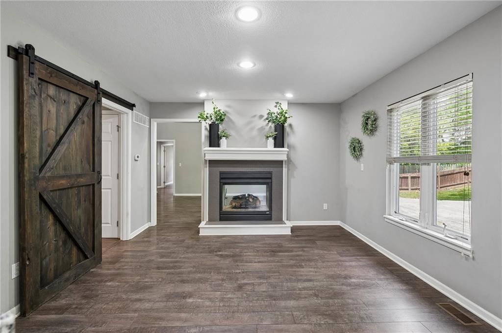 9123 N Oregon Avenue — photo 14