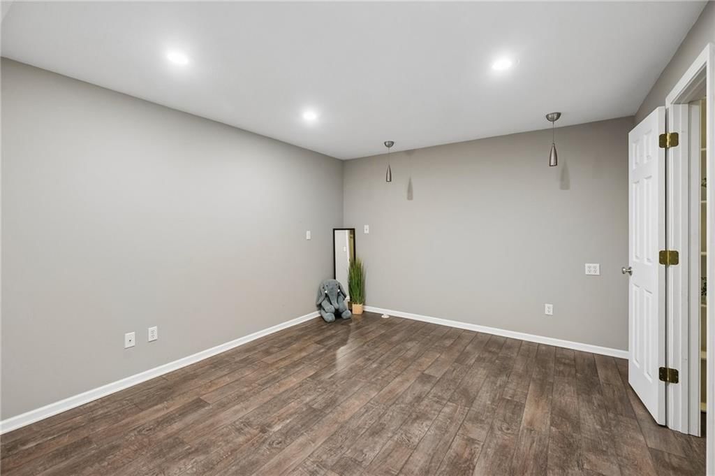 9123 N Oregon Avenue — photo 48