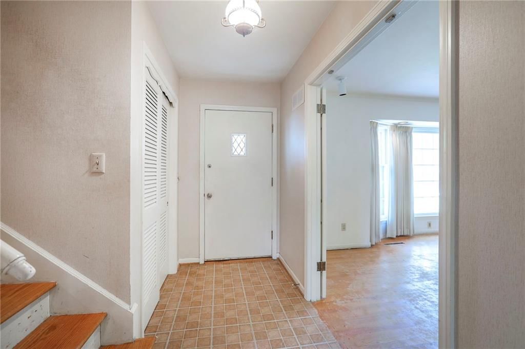 406 W 109th Street — photo 4