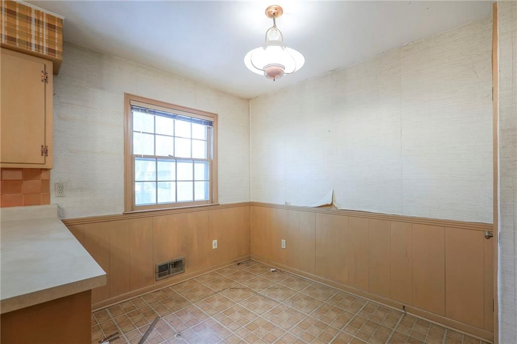 406 W 109th Street — photo 14