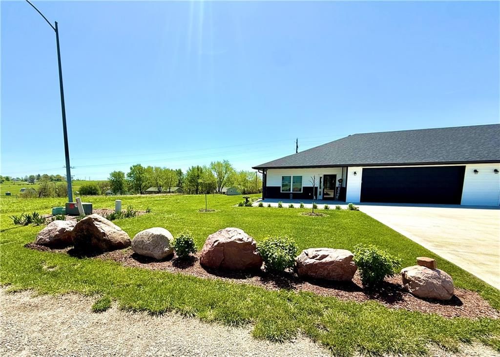 30624 Porter Drive — photo 2