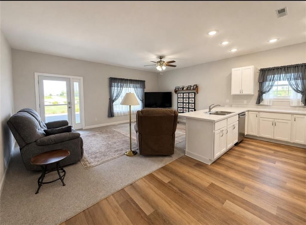 30624 Porter Drive — photo 5