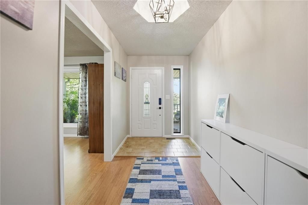 715 Dickinson Road — photo 4
