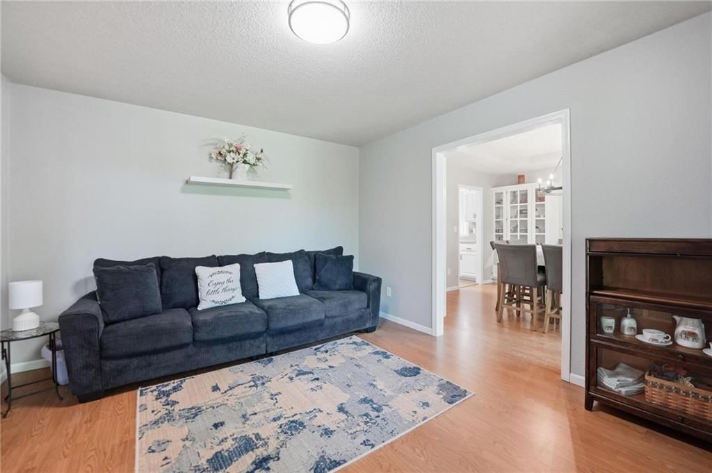 715 Dickinson Road — photo 6