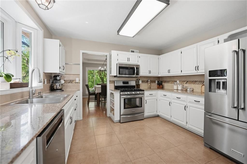715 Dickinson Road — photo 14