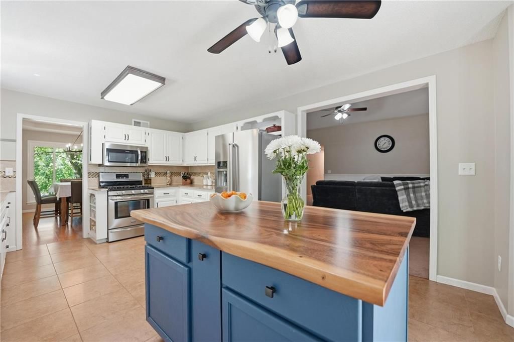 715 Dickinson Road — photo 15