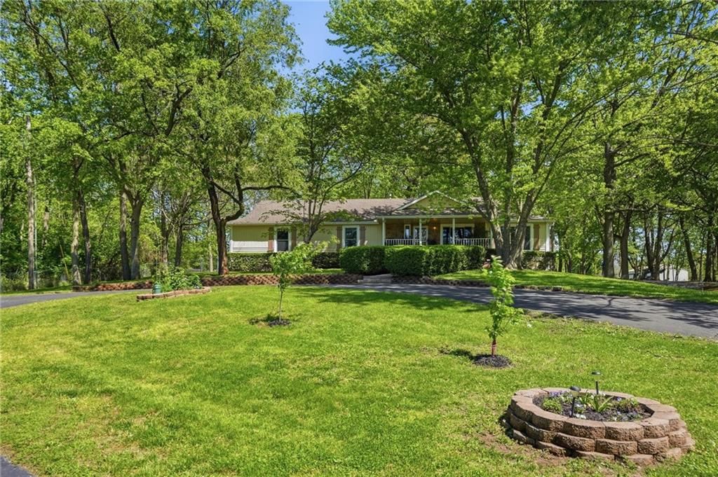715 Dickinson Road — photo 58