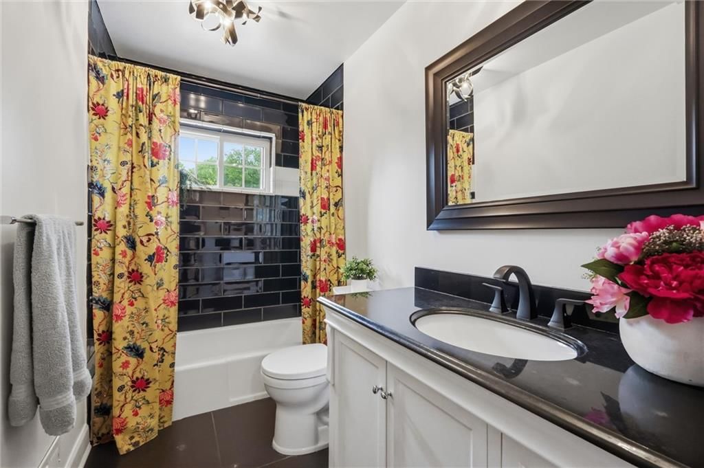2601 W 121st Street — photo 17