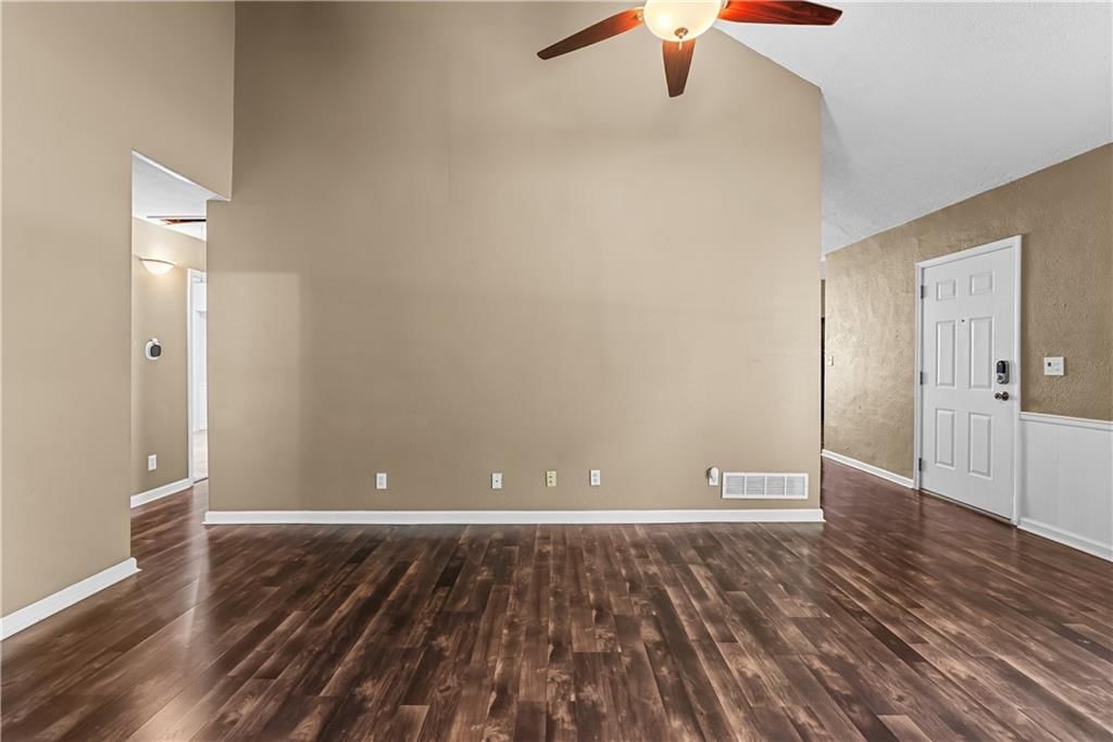 202 E Kirby Road — photo 12