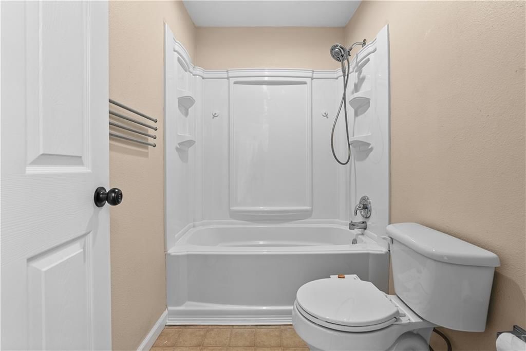 202 E Kirby Road — photo 17